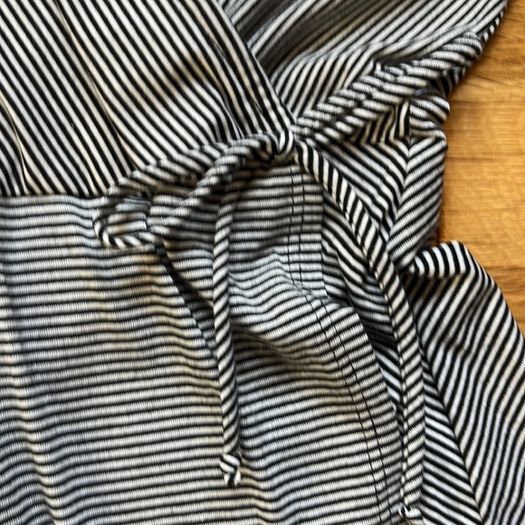 Rolla Coster Striped Faux Wrap Dress Size Medium - Picture 6 of 9